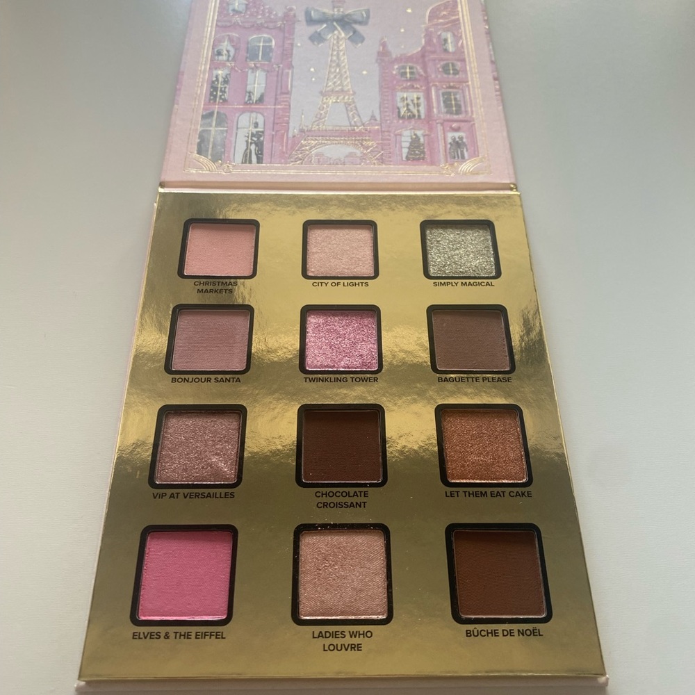 NWOT Too Faced Limited Edition Christmas in Paris Eyeshadow Palette